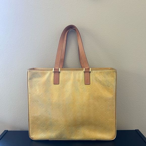 Authentic Louis Vuitton Vernis Tote Monogram Bag - Picture 1 of 15